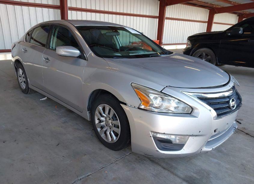 2015 Nissan Altima 2.5/2.5 S/2.5 SL/2.5 SV (VIN 1N4AL3AP6FN325066) main photo