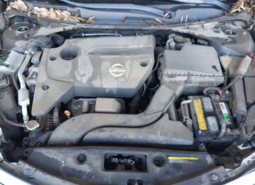 Photo 10 of 2015 Nissan Altima 2.5/2.5 S/2.5 SL/2.5 SV (VIN 1N4AL3AP6FN325066)