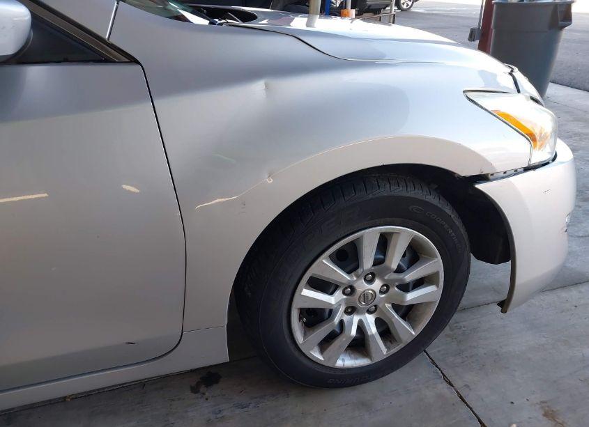 Photo 14 of 2015 Nissan Altima 2.5/2.5 S/2.5 SL/2.5 SV (VIN 1N4AL3AP6FN325066)