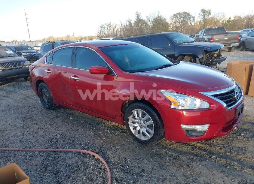 2015 Nissan Altima 2.5/2.5 S/2.5 SL/2.5 SV (VIN 1N4AL3AP6FN332390) main photo