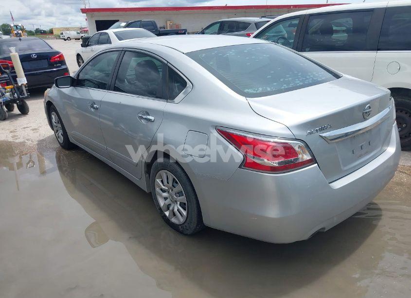 Photo 3 of 2015 Nissan Altima 2.5 S (VIN 1N4AL3AP6FN372890)