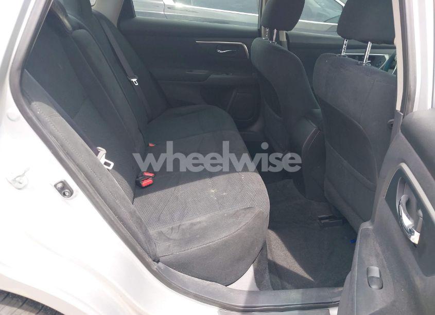 Photo 8 of 2015 Nissan Altima 2.5 S (VIN 1N4AL3AP6FN372890)