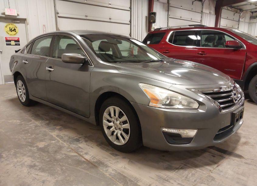 2015 Nissan Altima 2.5/2.5 S/2.5 SL/2.5 SV (VIN 1N4AL3AP6FN389897) main photo