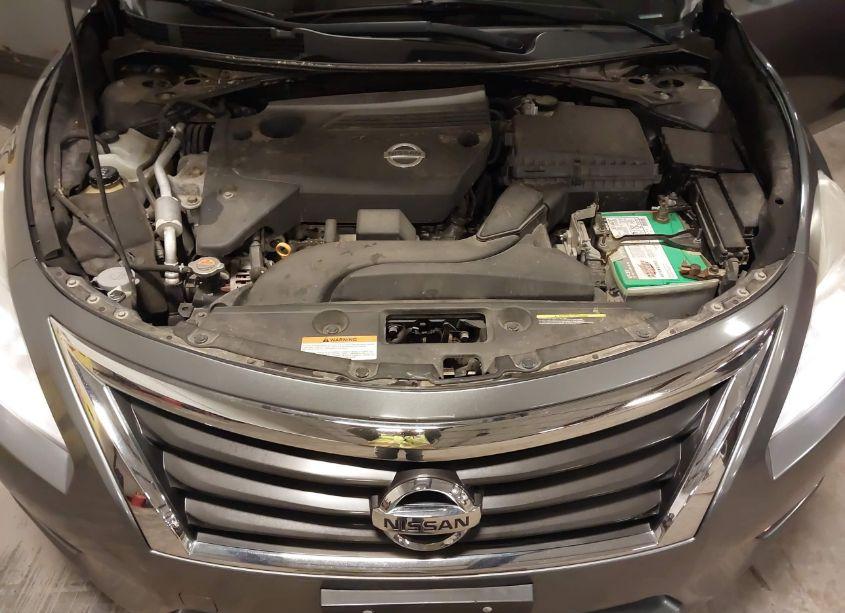 Photo 10 of 2015 Nissan Altima 2.5/2.5 S/2.5 SL/2.5 SV (VIN 1N4AL3AP6FN389897)