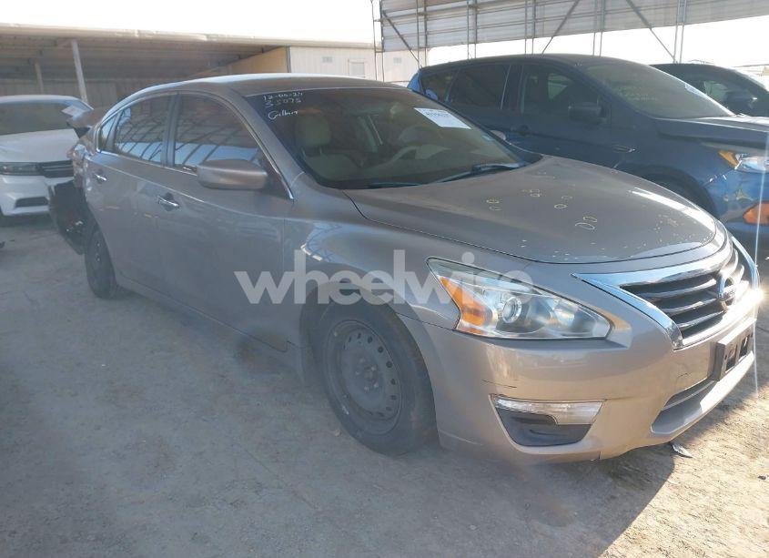 2015 Nissan Altima 2.5 S (VIN 1N4AL3AP6FN390158) main photo