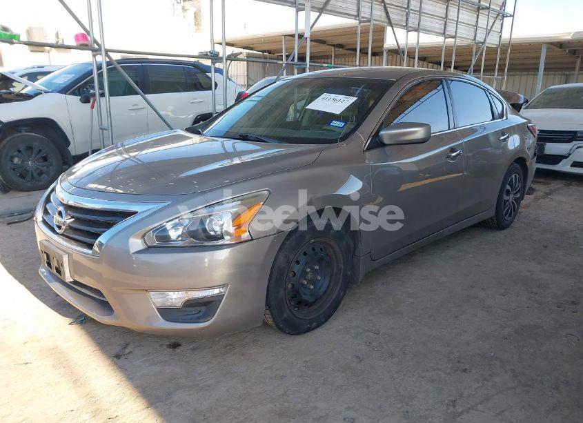 Photo 2 of 2015 Nissan Altima 2.5 S (VIN 1N4AL3AP6FN390158)