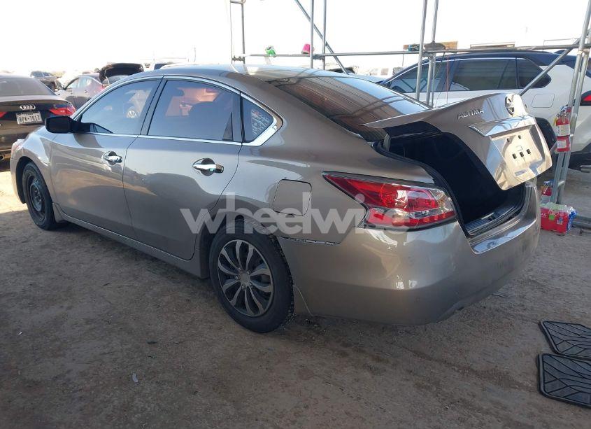Photo 3 of 2015 Nissan Altima 2.5 S (VIN 1N4AL3AP6FN390158)