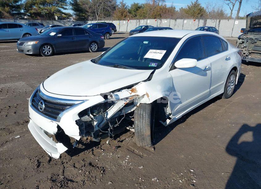 Photo 2 of 2015 Nissan Altima 2.5 S (VIN 1N4AL3AP6FN397921)