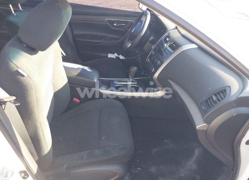 Photo 5 of 2015 Nissan Altima 2.5 S (VIN 1N4AL3AP6FN397921)