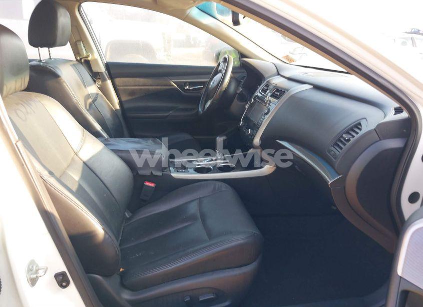 Photo 5 of 2015 Nissan Altima 2.5 SL (VIN 1N4AL3AP6FN399197)