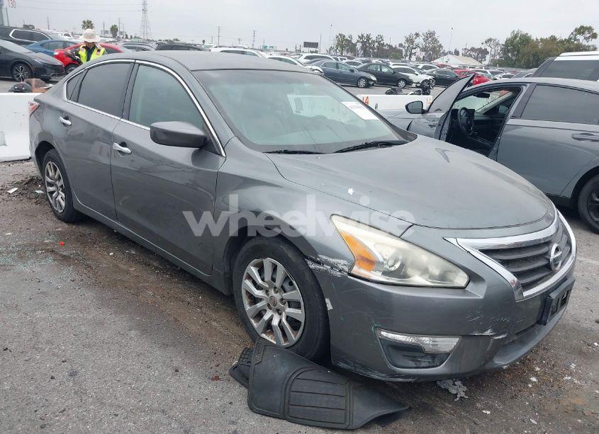 2015 Nissan Altima 2.5 S (VIN 1N4AL3AP6FN403457) main photo