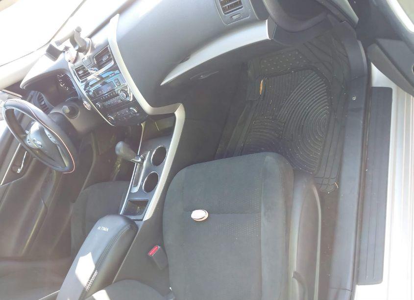 Photo 5 of 2015 Nissan Altima 2.5 S (VIN 1N4AL3AP6FN860219)