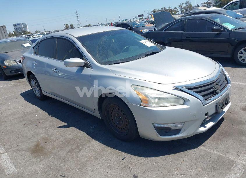 2015 Nissan Altima 2.5/2.5 S/2.5 SL/2.5 SV (VIN 1N4AL3AP6FN865680) main photo
