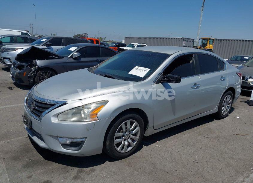 Photo 2 of 2015 Nissan Altima 2.5/2.5 S/2.5 SL/2.5 SV (VIN 1N4AL3AP6FN865680)