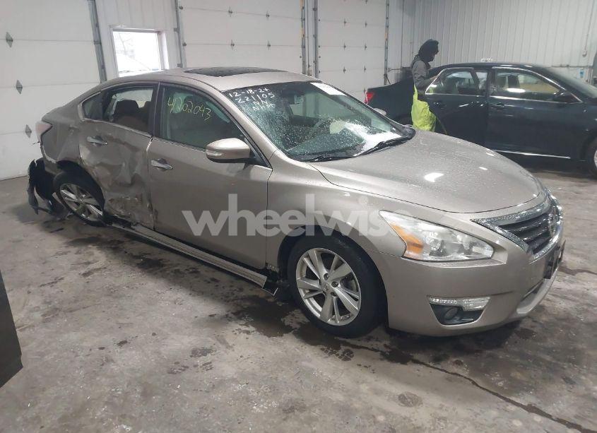 2015 Nissan Altima 2.5 SL (VIN 1N4AL3AP6FN869244) main photo