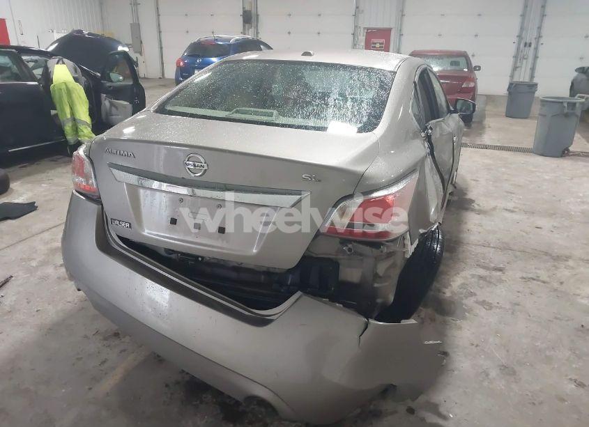 Photo 6 of 2015 Nissan Altima 2.5 SL (VIN 1N4AL3AP6FN869244)