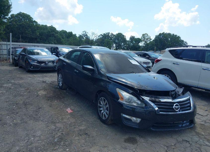 2015 Nissan Altima 2.5 S (VIN 1N4AL3AP6FN872743) main photo