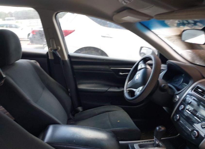 Photo 5 of 2015 Nissan Altima 2.5 S (VIN 1N4AL3AP6FN872743)