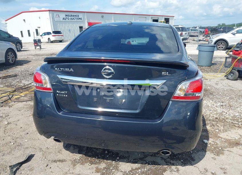 Photo 16 of 2015 Nissan Altima 2.5 SL (VIN 1N4AL3AP6FN872967)