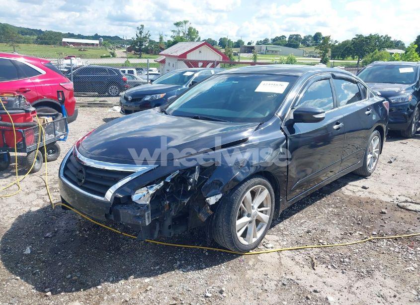 Photo 2 of 2015 Nissan Altima 2.5 SL (VIN 1N4AL3AP6FN872967)
