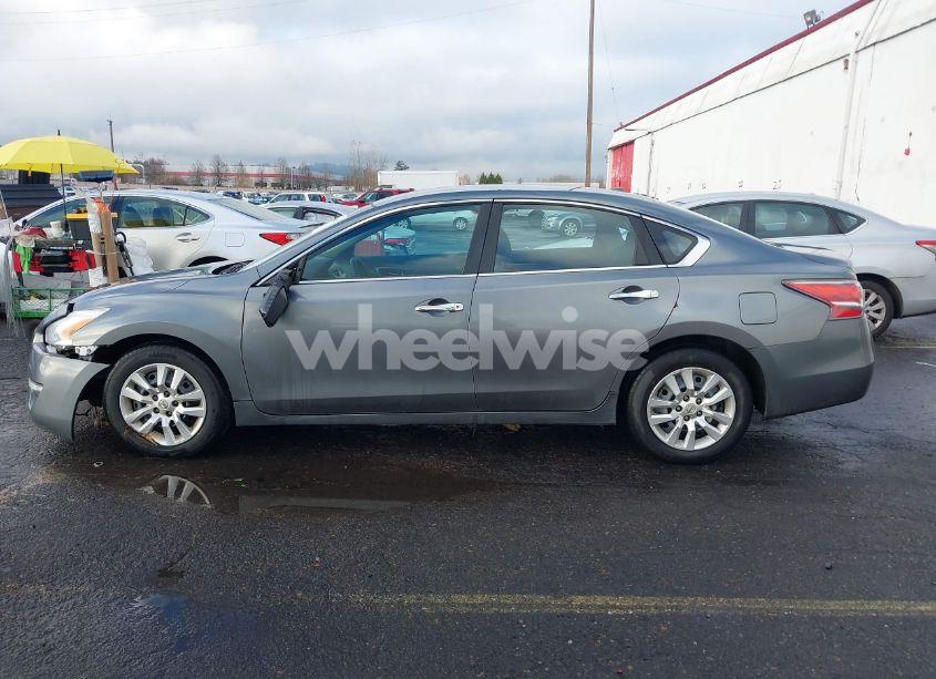 Photo 14 of 2015 Nissan Altima 2.5/2.5 S/2.5 SL/2.5 SV (VIN 1N4AL3AP6FN875030)