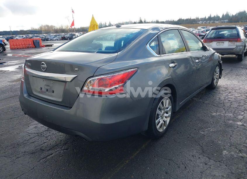Photo 4 of 2015 Nissan Altima 2.5/2.5 S/2.5 SL/2.5 SV (VIN 1N4AL3AP6FN875030)