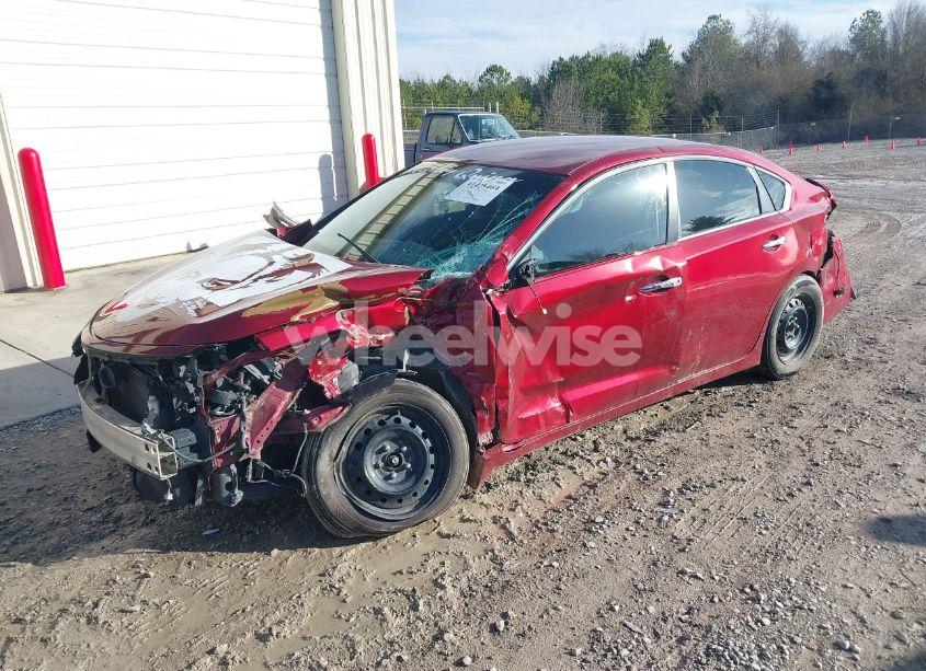 Photo 2 of 2015 Nissan Altima 2.5 S (VIN 1N4AL3AP6FN880213)