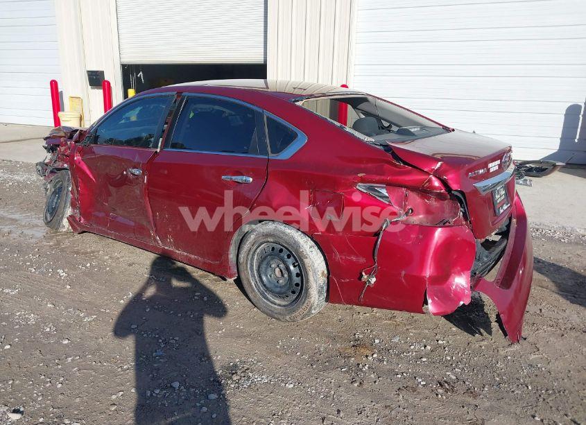 Photo 3 of 2015 Nissan Altima 2.5 S (VIN 1N4AL3AP6FN880213)