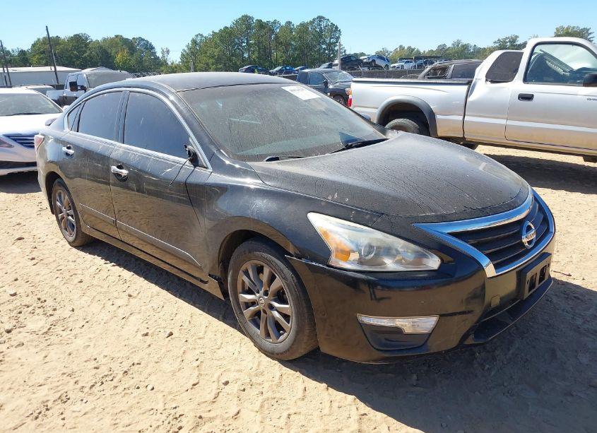 2015 Nissan Altima 2.5 S (VIN 1N4AL3AP6FN899523) main photo