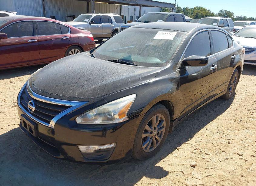 Photo 2 of 2015 Nissan Altima 2.5 S (VIN 1N4AL3AP6FN899523)