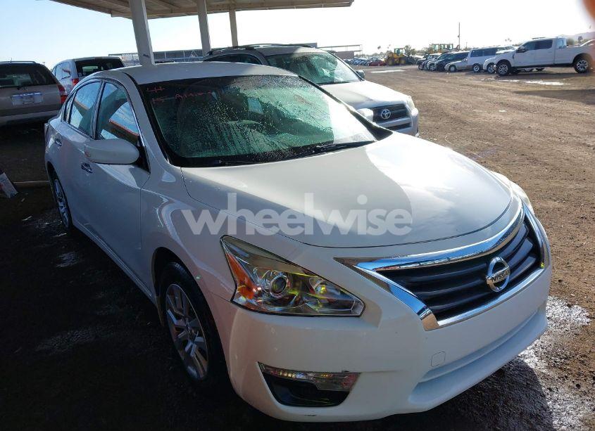 2015 Nissan Altima 2.5 S (VIN 1N4AL3AP6FN915252) main photo