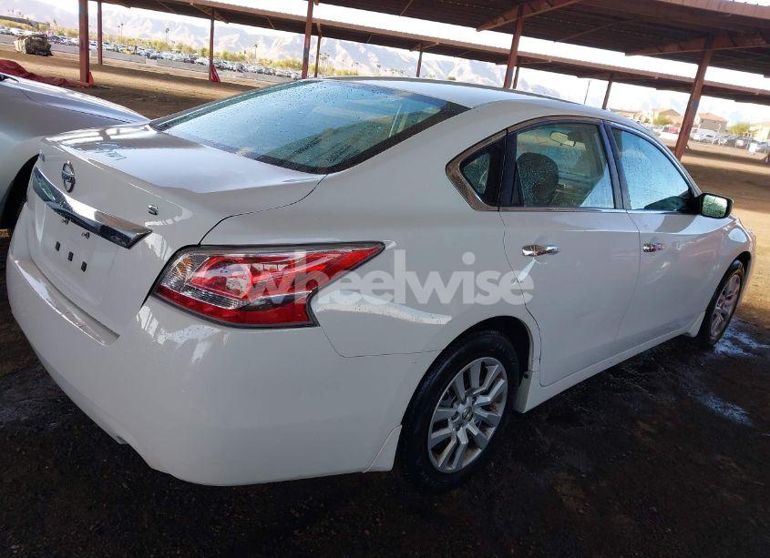 Photo 4 of 2015 Nissan Altima 2.5 S (VIN 1N4AL3AP6FN915252)