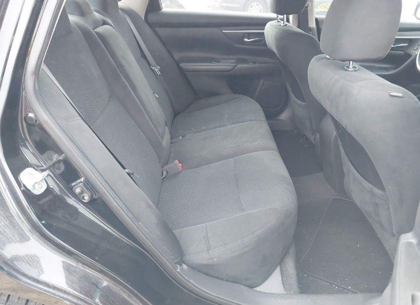 Photo 8 of 2015 Nissan Altima 2.5 S (VIN 1N4AL3AP6FN915543)