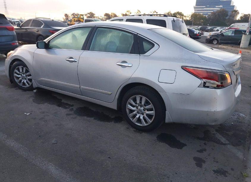 Photo 3 of 2015 Nissan Altima 2.5 S (VIN 1N4AL3AP6FN921519)