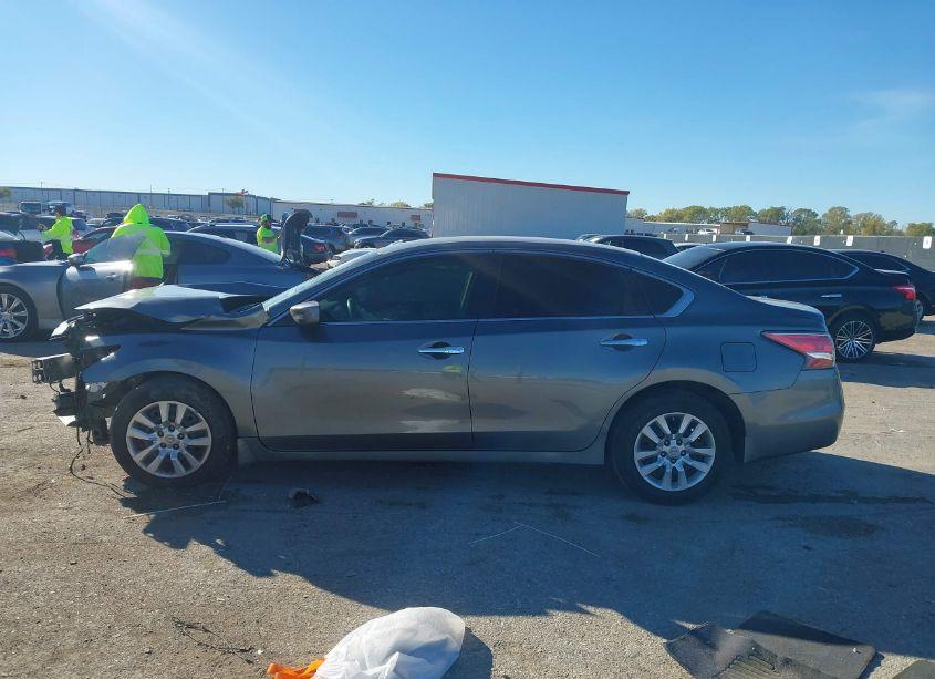 Photo 13 of 2015 Nissan Altima 2.5 S (VIN 1N4AL3AP6FN923545)