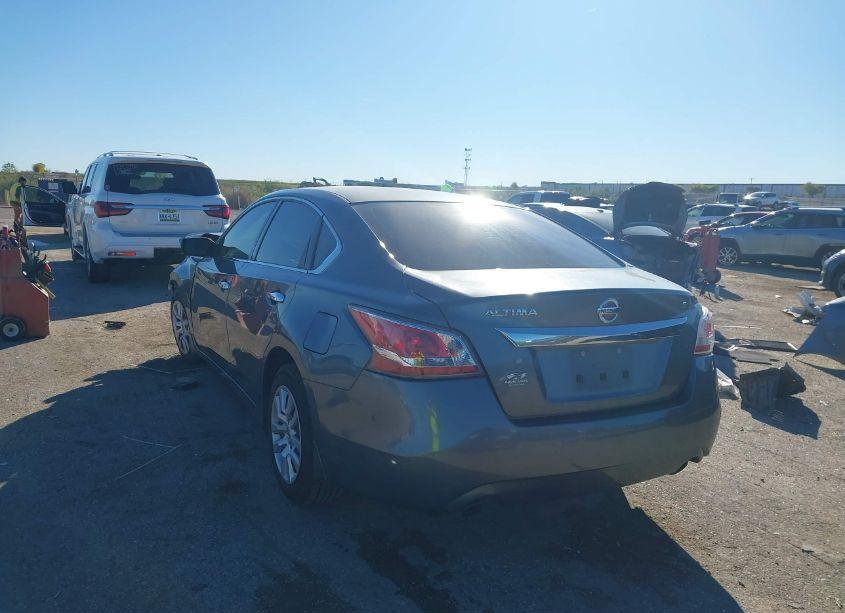 Photo 3 of 2015 Nissan Altima 2.5 S (VIN 1N4AL3AP6FN923545)