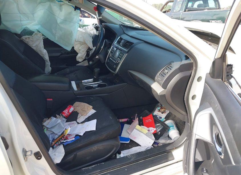 Photo 5 of 2016 Nissan Altima 2.5 SR (VIN 1N4AL3AP6GC117654)