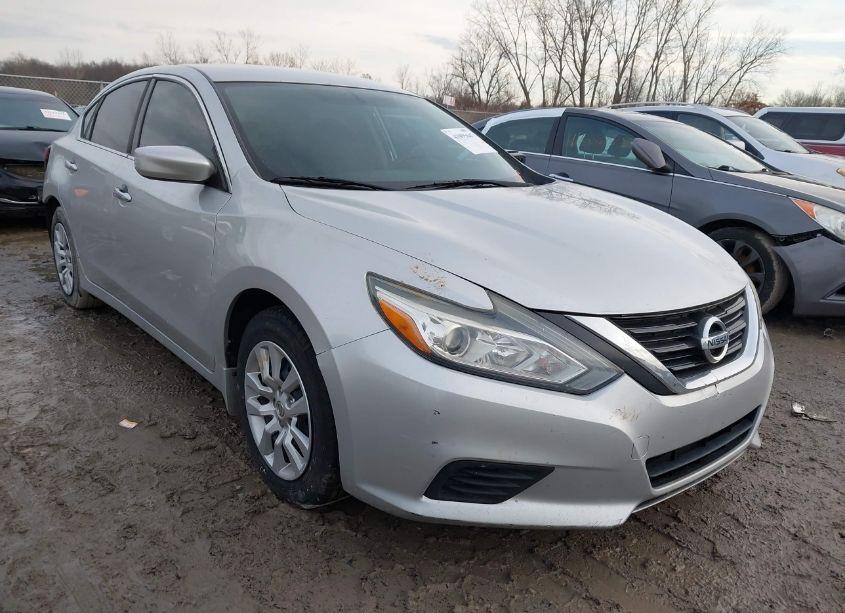 2016 Nissan Altima 2.5 S (VIN 1N4AL3AP6GC125768) main photo