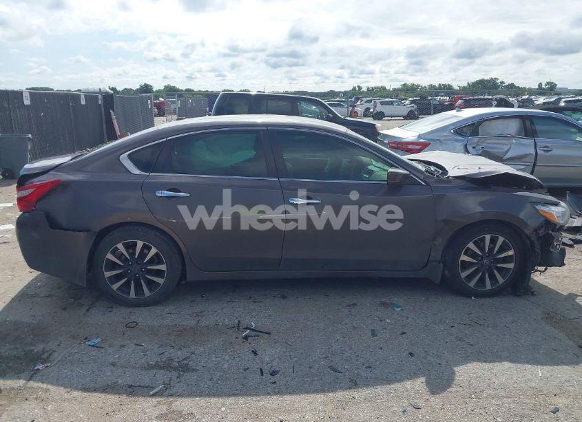 Photo 13 of 2016 Nissan Altima 2.5 SV (VIN 1N4AL3AP6GC146541)