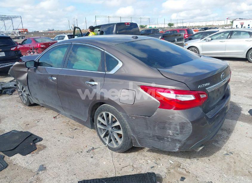 Photo 3 of 2016 Nissan Altima 2.5 SV (VIN 1N4AL3AP6GC146541)