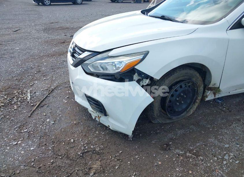 Photo 6 of 2016 Nissan Altima 2.5/2.5 S/2.5 SL/2.5 SR/2.5 SV (VIN 1N4AL3AP6GC150556)