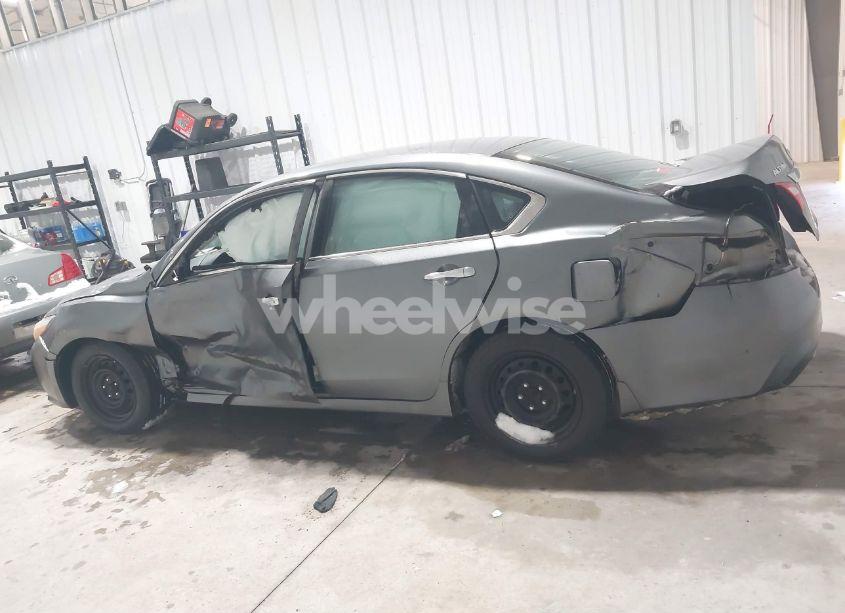 Photo 14 of 2016 Nissan Altima 2.5/2.5 S/2.5 SL/2.5 SR/2.5 SV (VIN 1N4AL3AP6GC153019)