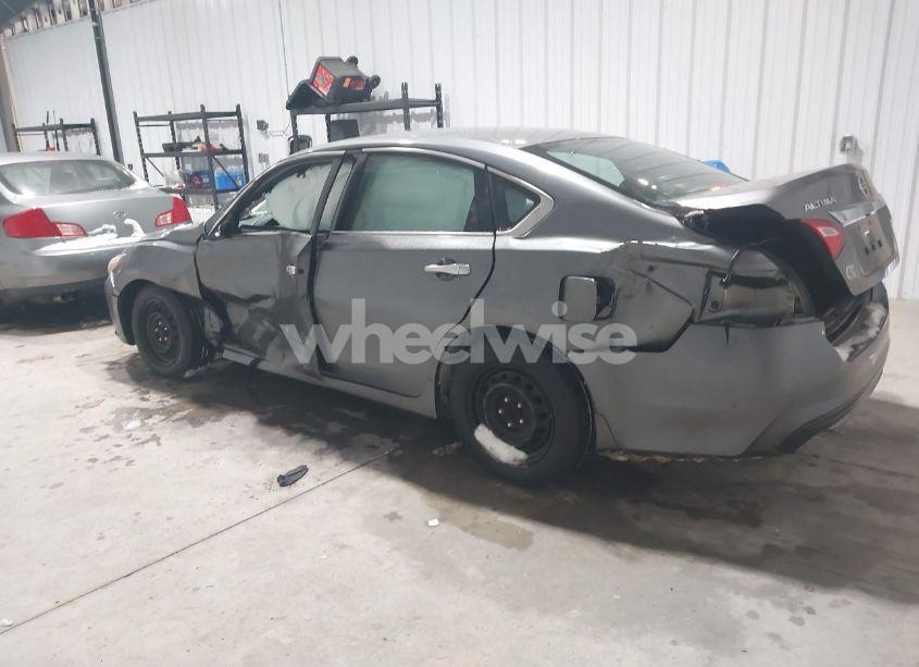 Photo 3 of 2016 Nissan Altima 2.5/2.5 S/2.5 SL/2.5 SR/2.5 SV (VIN 1N4AL3AP6GC153019)