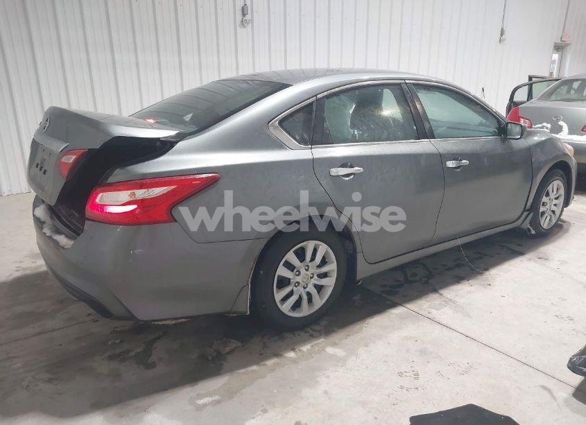 Photo 4 of 2016 Nissan Altima 2.5/2.5 S/2.5 SL/2.5 SR/2.5 SV (VIN 1N4AL3AP6GC153019)