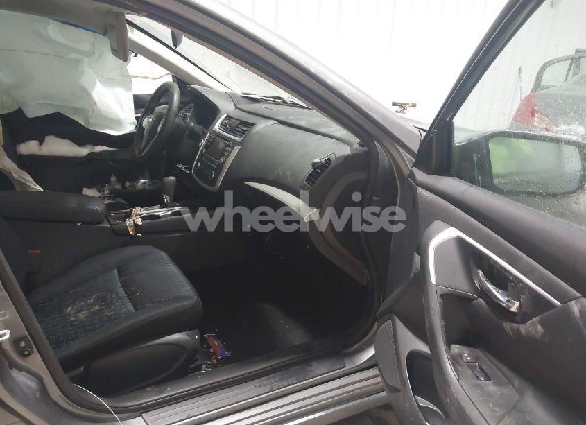 Photo 5 of 2016 Nissan Altima 2.5/2.5 S/2.5 SL/2.5 SR/2.5 SV (VIN 1N4AL3AP6GC153019)