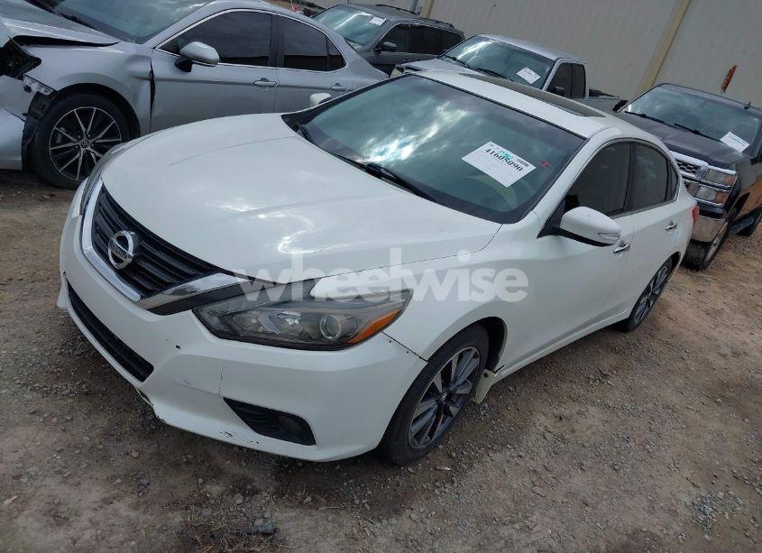 Photo 2 of 2016 Nissan Altima 2.5 SV (VIN 1N4AL3AP6GC166224)