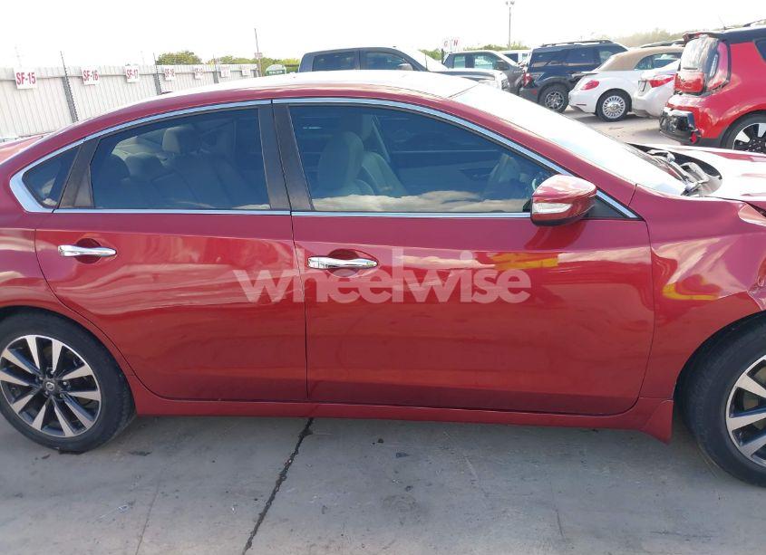 Photo 14 of 2016 Nissan Altima 2.5/2.5 S/2.5 SL/2.5 SR/2.5 SV (VIN 1N4AL3AP6GC167289)