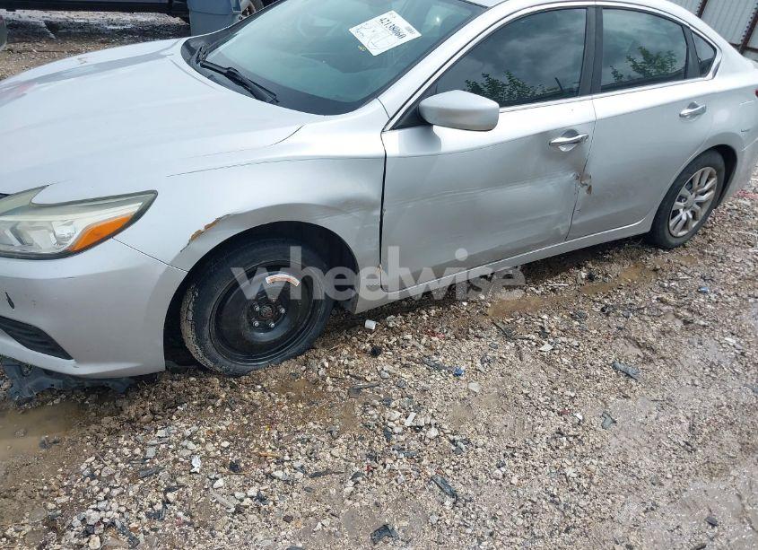 Photo 6 of 2016 Nissan Altima 2.5 (VIN 1N4AL3AP6GC168670)