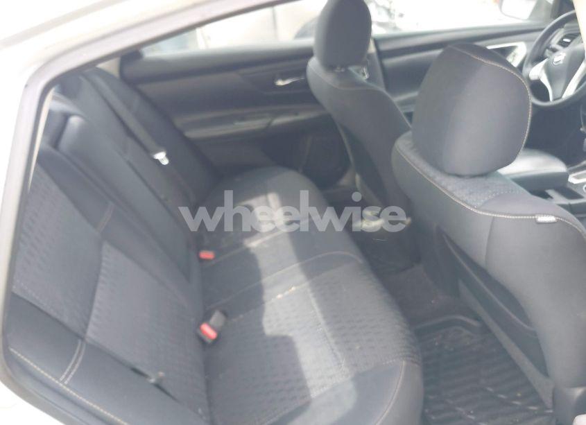 Photo 8 of 2016 Nissan Altima 2.5 (VIN 1N4AL3AP6GC168670)