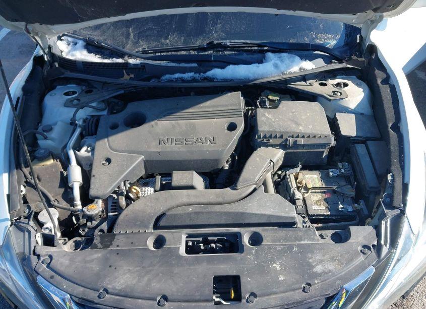 Photo 10 of 2016 Nissan Altima 2.5/2.5 S/2.5 SL/2.5 SR/2.5 SV (VIN 1N4AL3AP6GC176770)